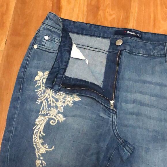 Denim 24/7 Embroidered Jeans Size 14W - Picture 8 of 13